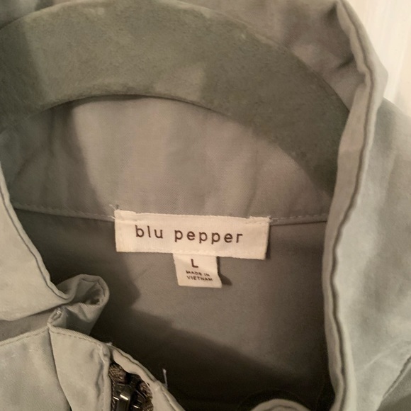 Jacket - Picture 3 of 3